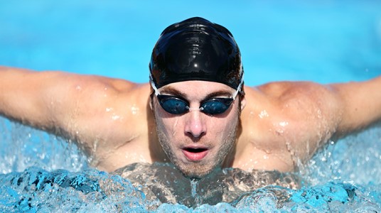 7 Ways Swimming Can Make You A Better Runner