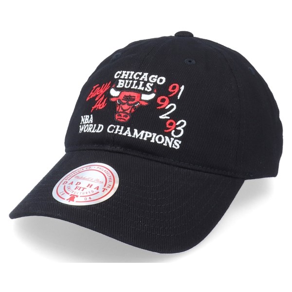 Mitchell & Ness Chicago Bulls Stone Washed NBA Champions Dad Basketball Hat - Black