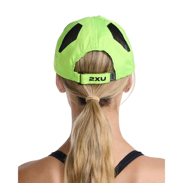 2XU Running Cap - Volt/Black