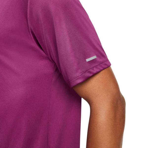 Nike Dri-Fit UV Run Division Miler Graphic Mens Running T-Shirt - Sangria/Reflective Silver