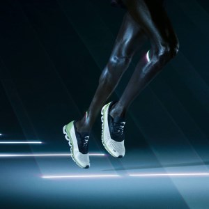 On Cloudboom - Mens Running Shoes - White/Black/Green