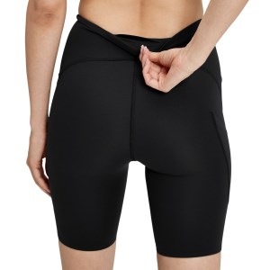 On Running Womens Movement Shorts - Black