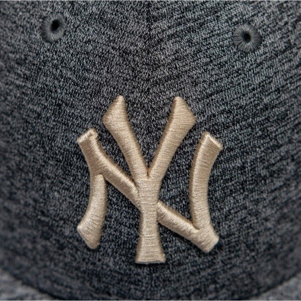 New Era New York Yankees 9Forty Womens Baseball Cap - Marle Stone