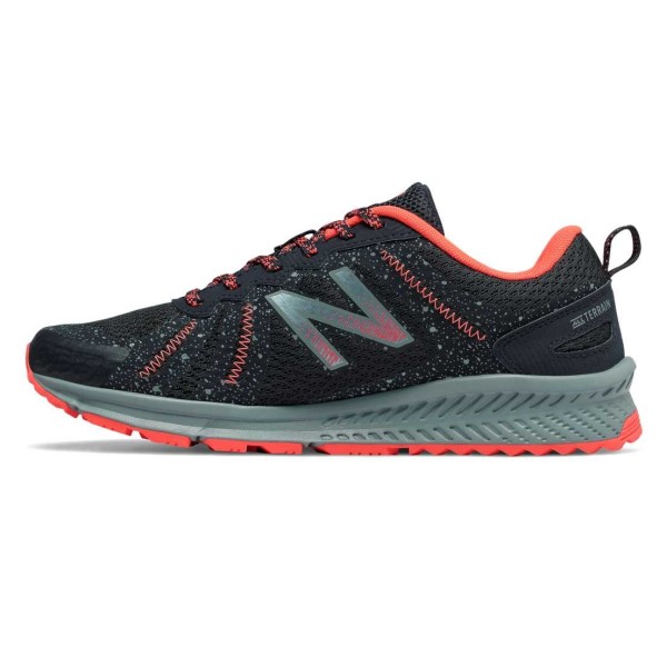 New Balance 590v4 Trail - Womens Trail Running Shoes - Galaxy/Pink