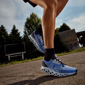 On Cloudstratus 2 - Womens Running Shoes - Marina/Magnet