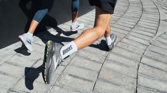 Cross Training Shoes vs Running Shoes: What's The Difference?