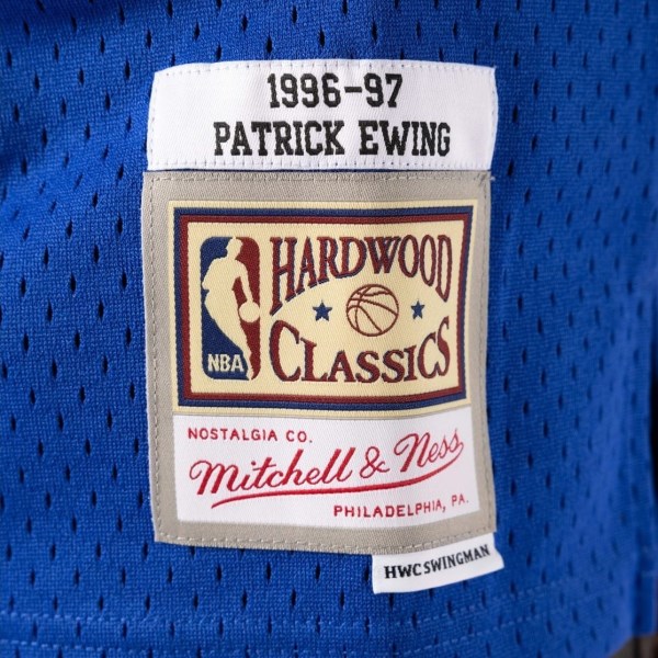 Mitchell & Ness New York Knicks Patrick Ewing 1996-97 NBA Swingman Mens Basketball Jersey - Royal